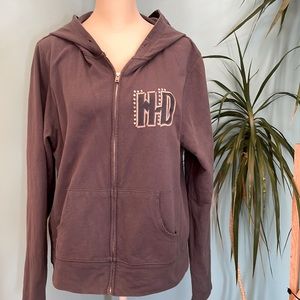 Harley Davidson hoodie sz says 2x it’s more like a medium/large color-gray/blue